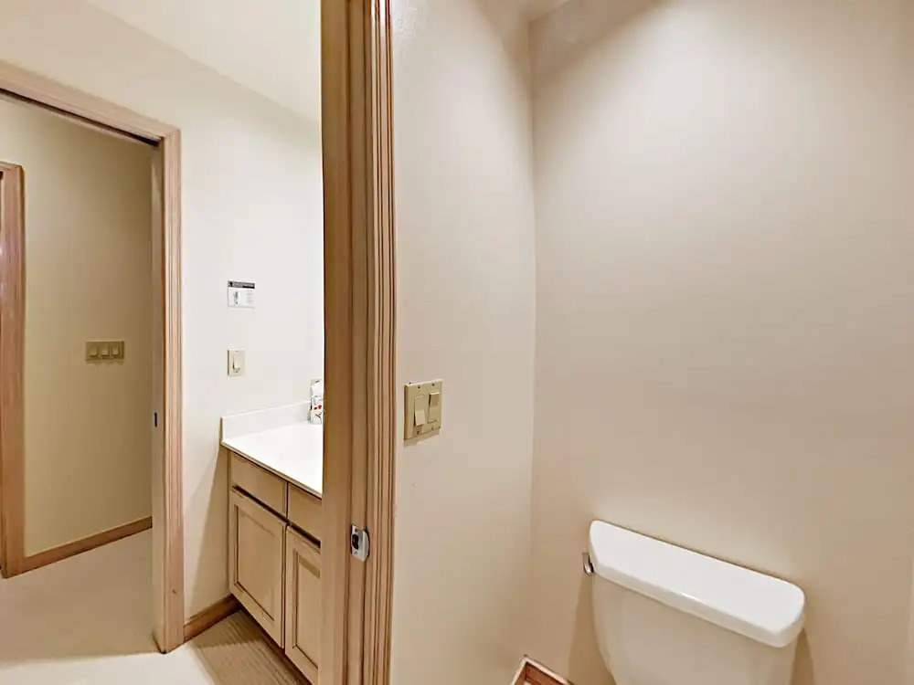 Exclusive Mountain Retreat #B - 4 Br Duplex