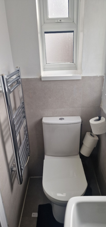 Cozy 1 Bedroom Fully Furnished Apartment