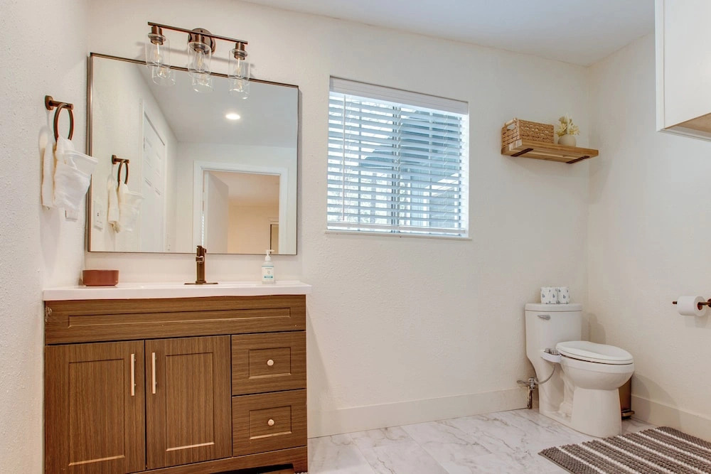Pet Friendly w/ Yard! Fully Updated Tahoe Home