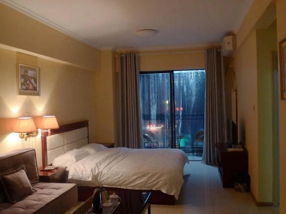 Slow Time Holiday Hotel