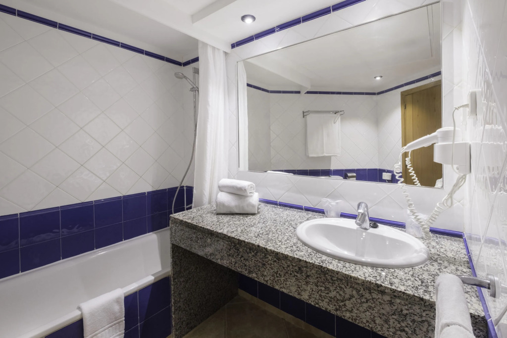 Rosamar Ibiza Hotel