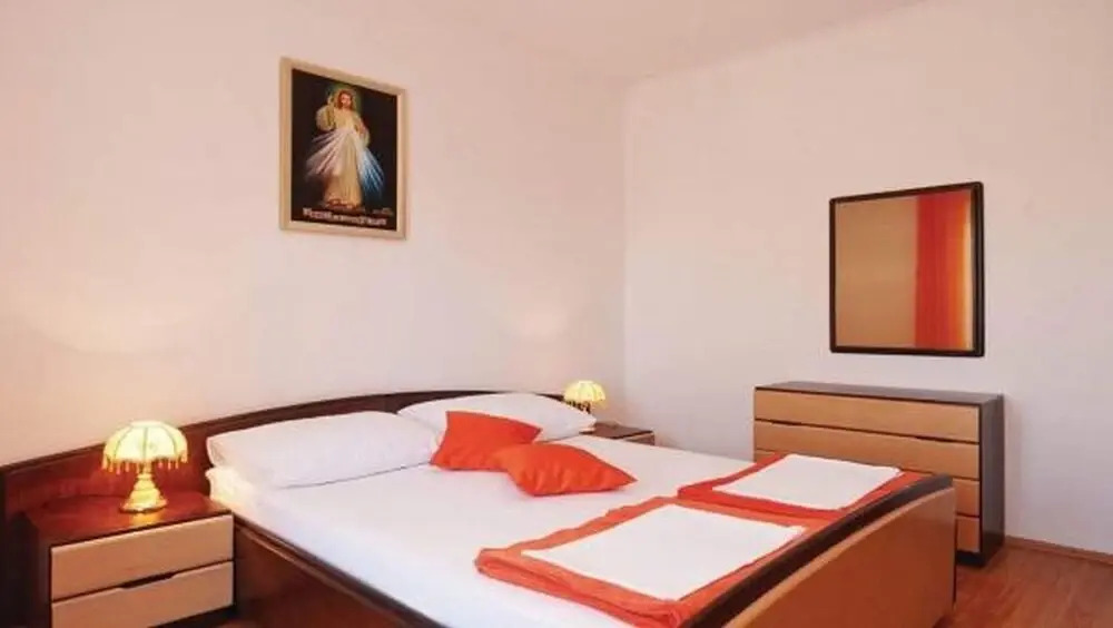 Beautiful Apartment Nora - near the beach