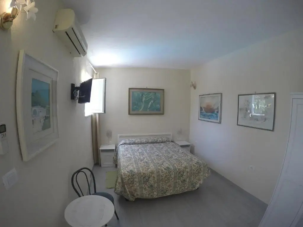 hotel la rondinella