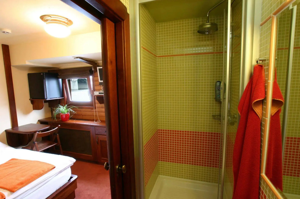 Boat Hotel Matylda