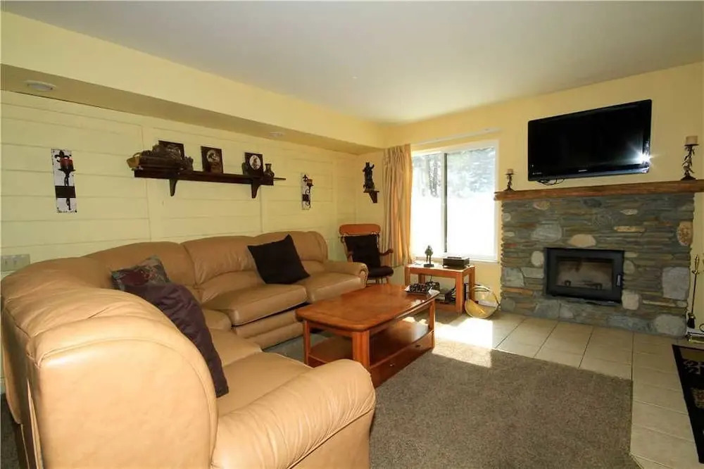 Discovery 4 #151 2 Bedrooms 2 Bathrooms Condo