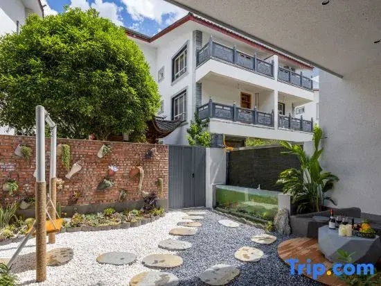 Rizhao Jinshan Guyun Bieyuan Homestay (Shuhe Old Town)