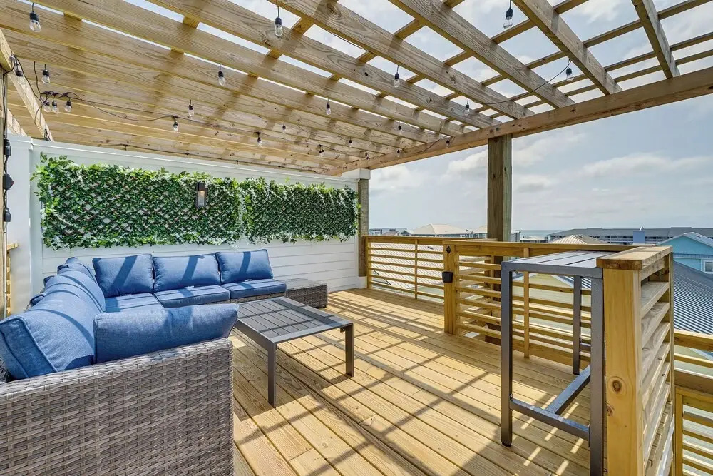 Carolina Beach Vacation Rental w/ Rooftop Terrace
