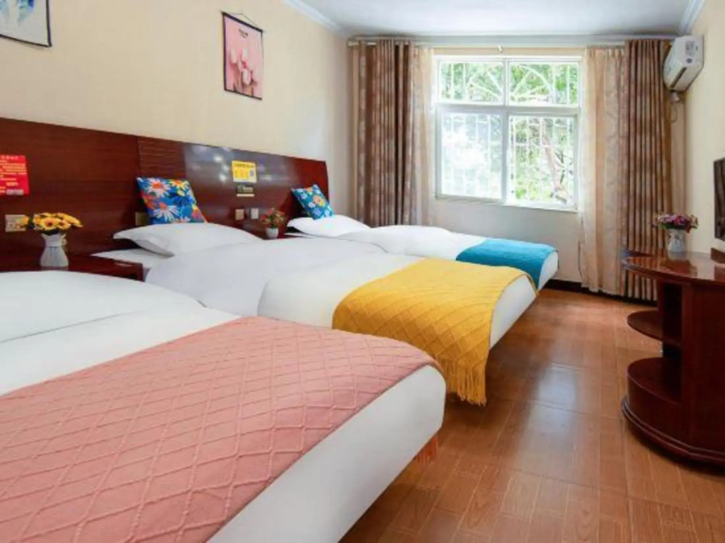 Lihai Business Hotel