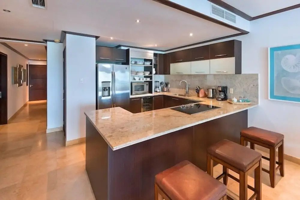Condo Coral Cove 11 - Near Sandy Lane Beach