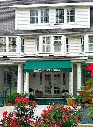 1913 Badin Inn