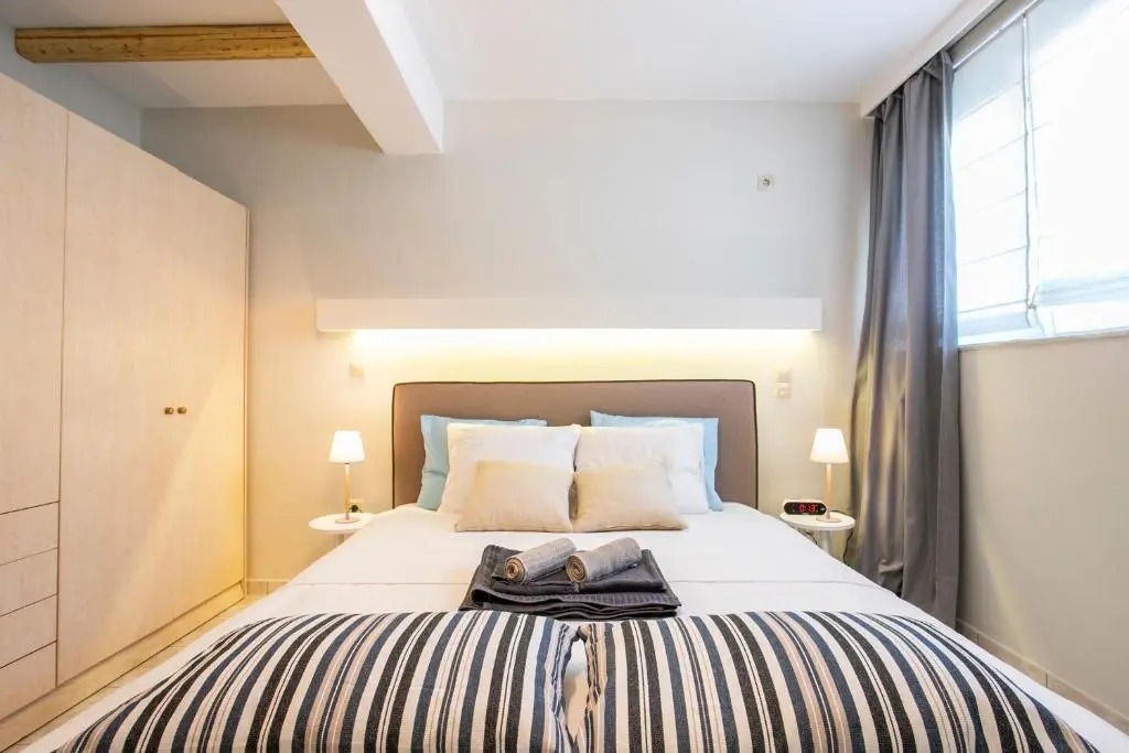 Anavyssos 1 bedrm 4 prs flat 5min walk from Beach