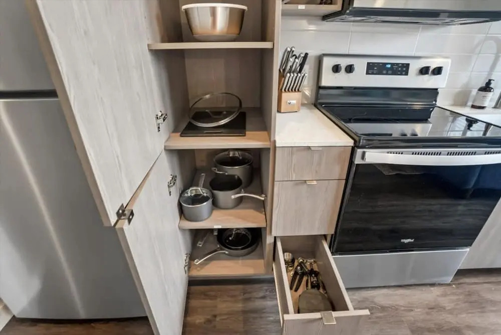 Cozysuites Modern 1BR Lawrenceville