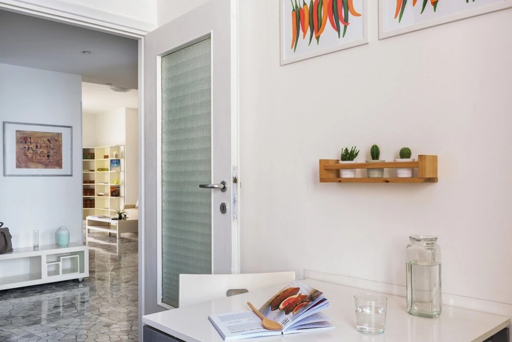 Home At Hotel - Strigelli