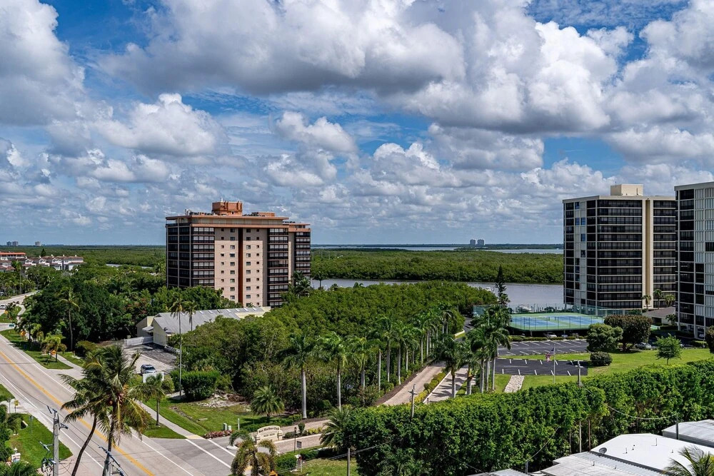 Ambassador # 905 - 26300 Hickory Blvd by Coastal Vacation Properties