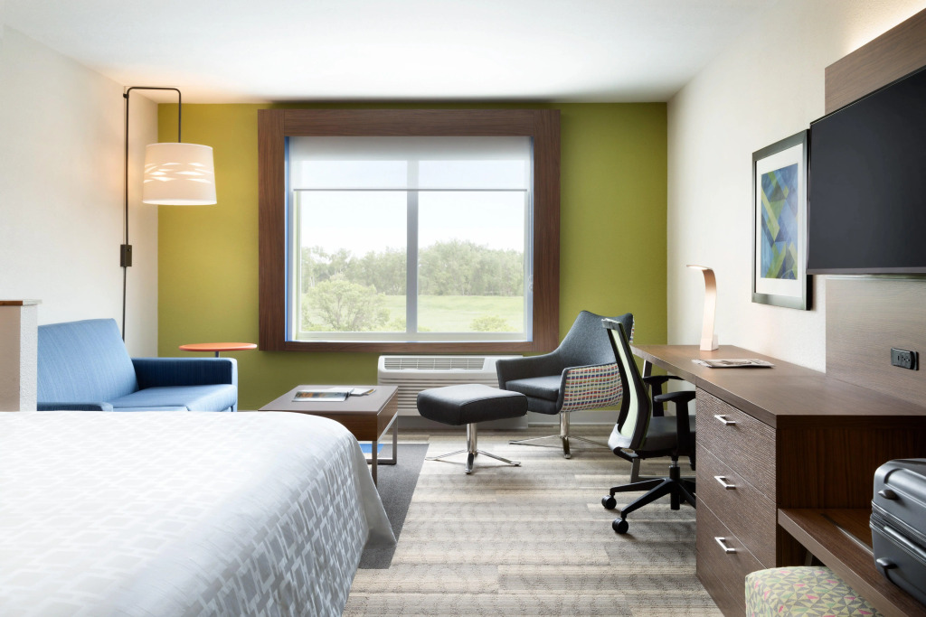 Holiday Inn Express & Suites Middletown - Goshen by IHG