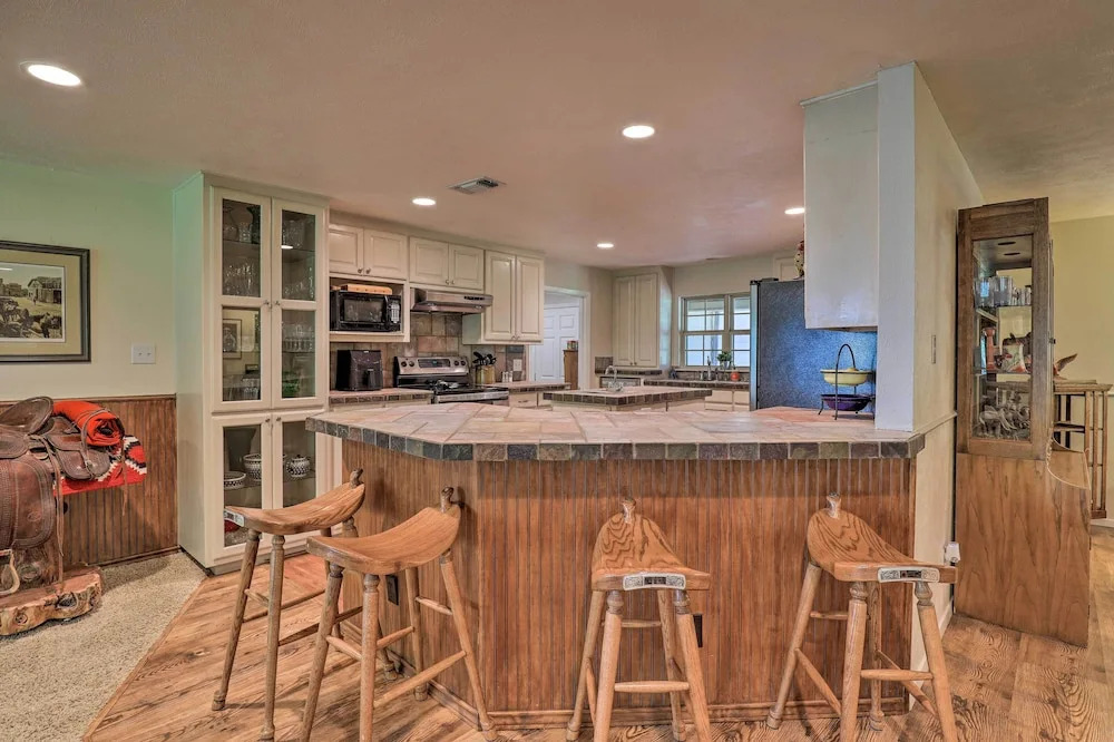 Granbury Lakefront Escape w/ Boat Dock & Slip!
