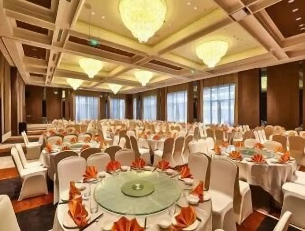 Ramada Encore Guanghan