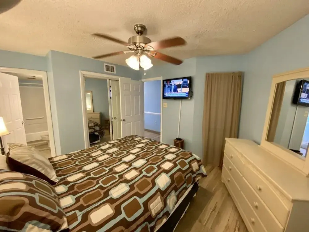 Royal Garden Resort 209 2 Bedroom Condo by RedAwning