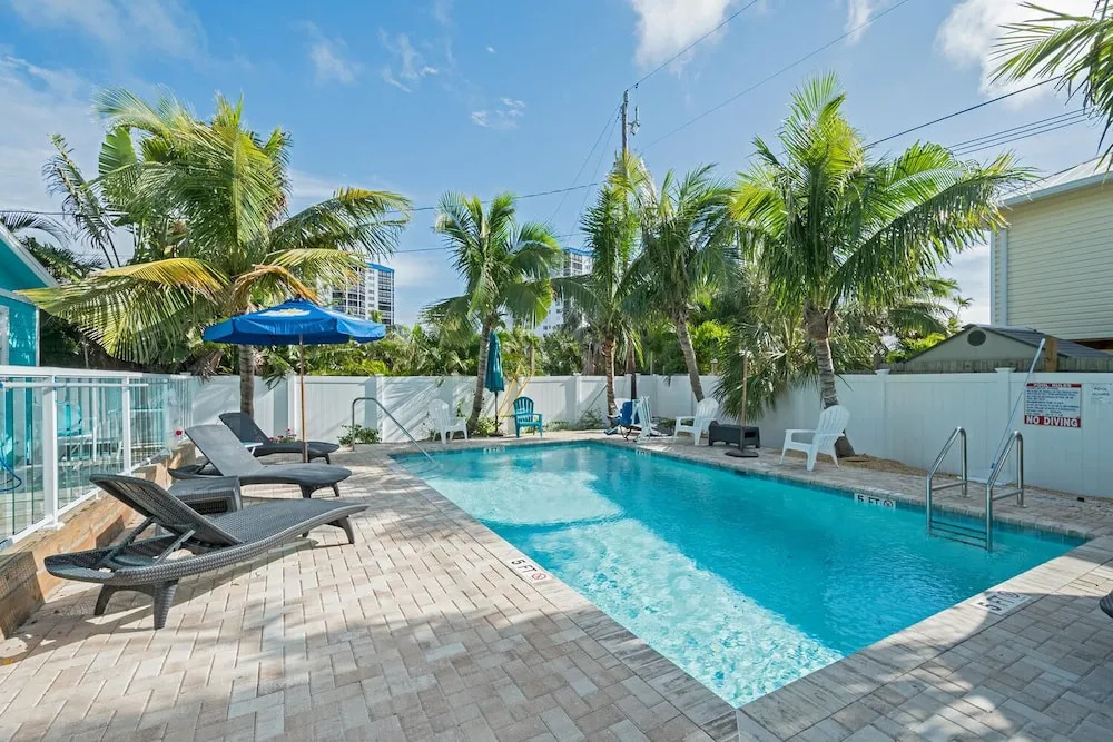 Estero Estate #3 - Two Bedroom Apartment