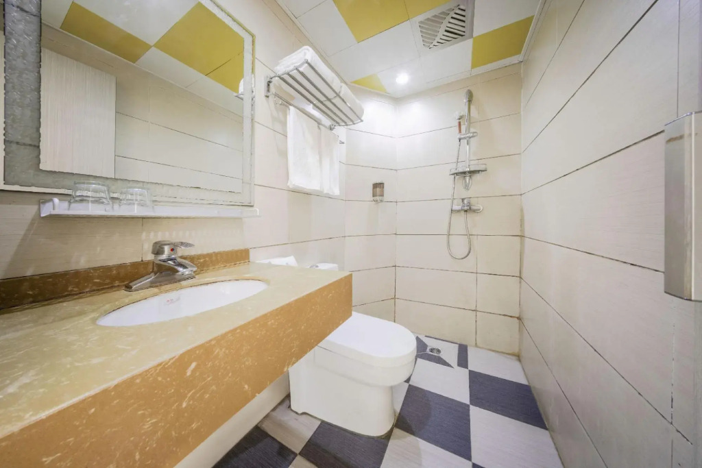 Yuebanwan Fashion Hotel (Shanghai Fishery Road Baoshan Garden City Branch)