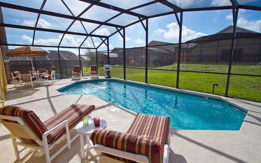 Vizcay Villa - Three Bedroom Home