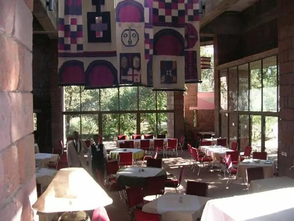 Roha Hotel