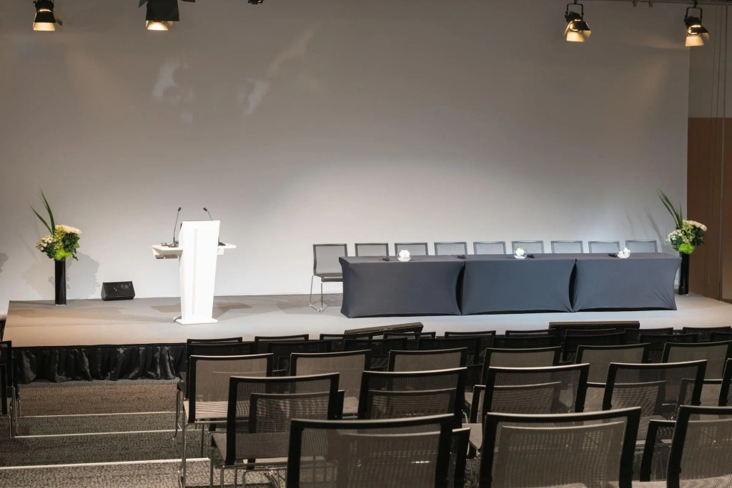 Novotel Paris Est Centre de Conférence