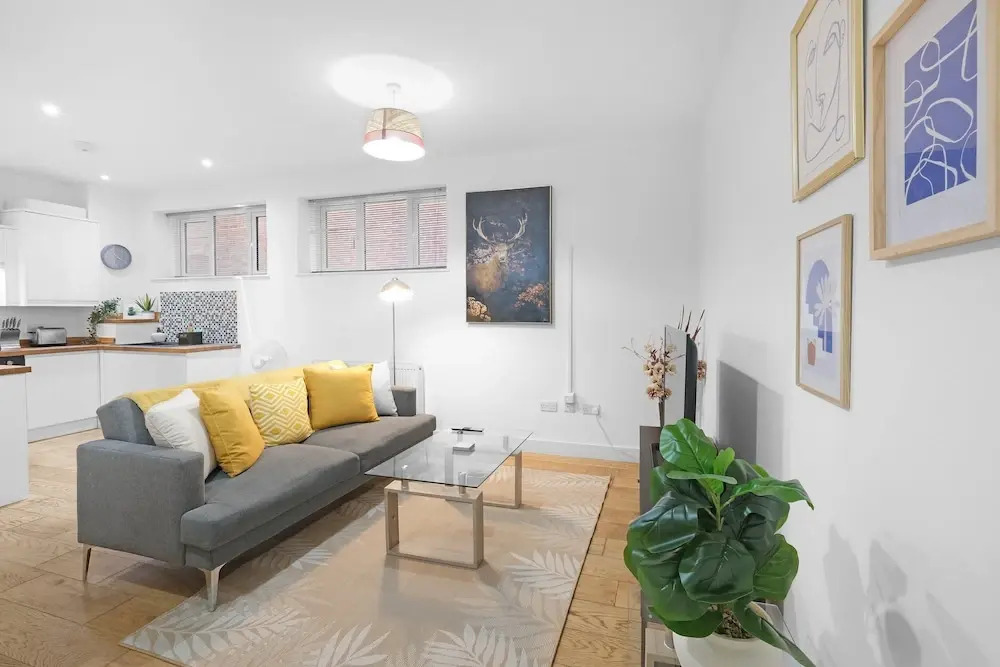 Eastons 1 Bedroom Apt. with Sofa Bed
