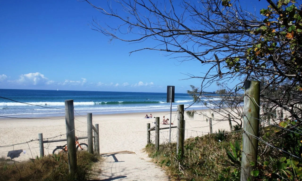 Alex Beach Cabins and Tourist Park