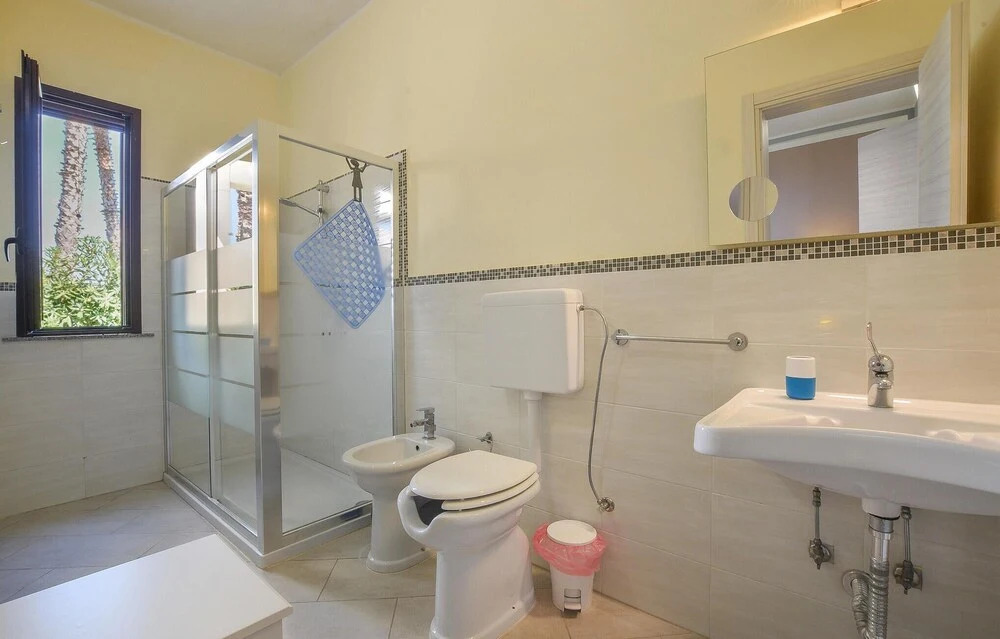 Awesome Home in Augusta With Wifi, 5 Bedrooms and Swimming Pool