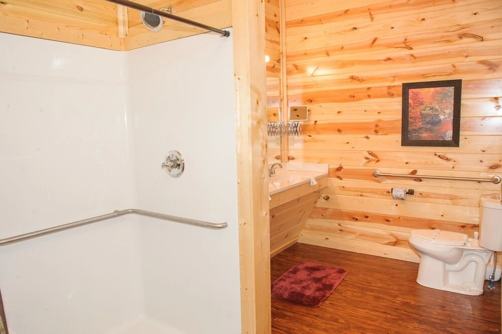 Sycamore Mansion 14 Bedroom Cabin by RedAwning