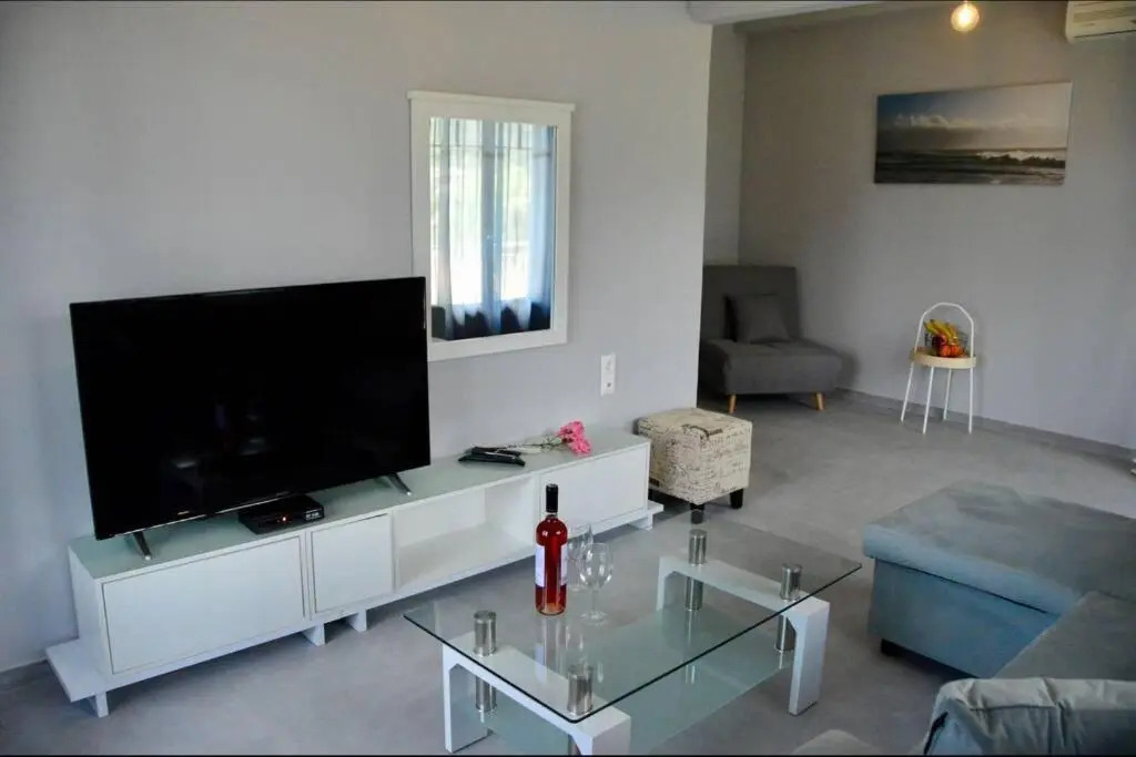 Sea Breeze Apartments - n.1 with private pool