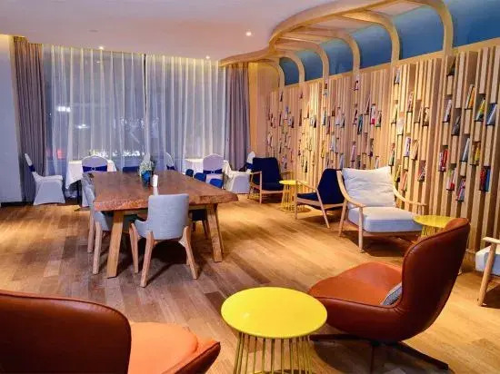 Lizi Hotel