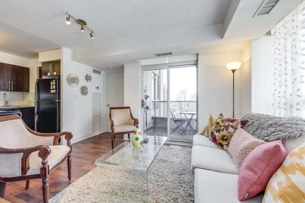 Newly Decorated 2BR Executive Suite - Great View