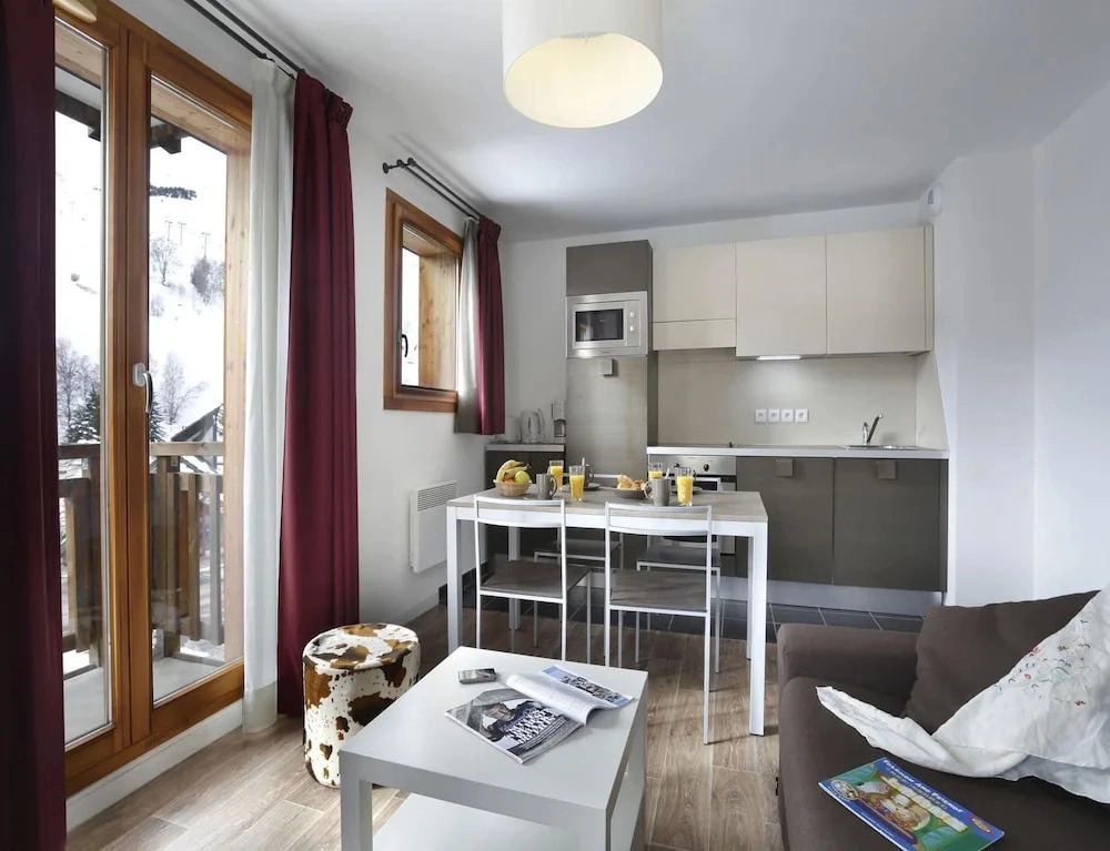 Spacious Apartment in Les Deux Alpes