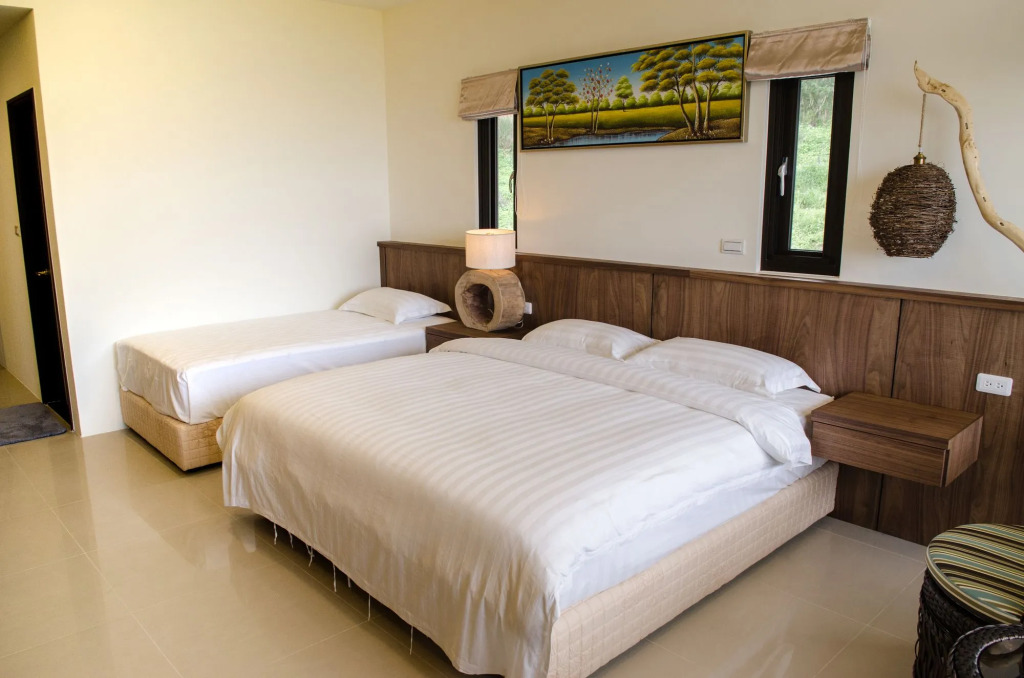 Hola sea view B&B