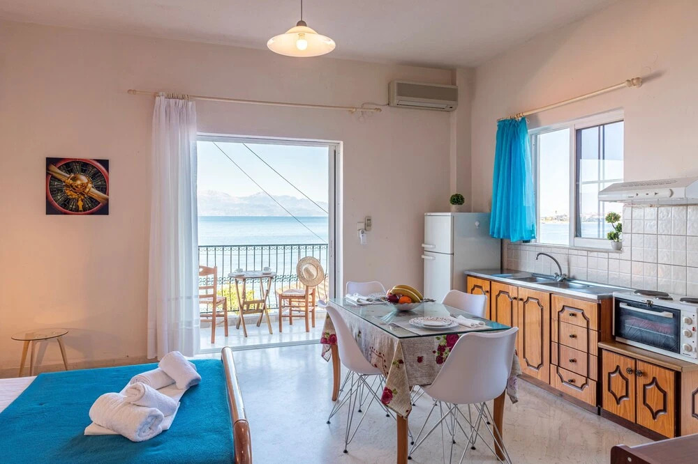 Seaside Sunset Studio - Perfect Location