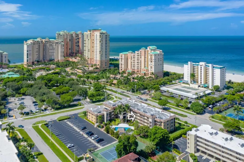 Prime Location I 2 Bed Setup Directly Across Street From South Beach Access