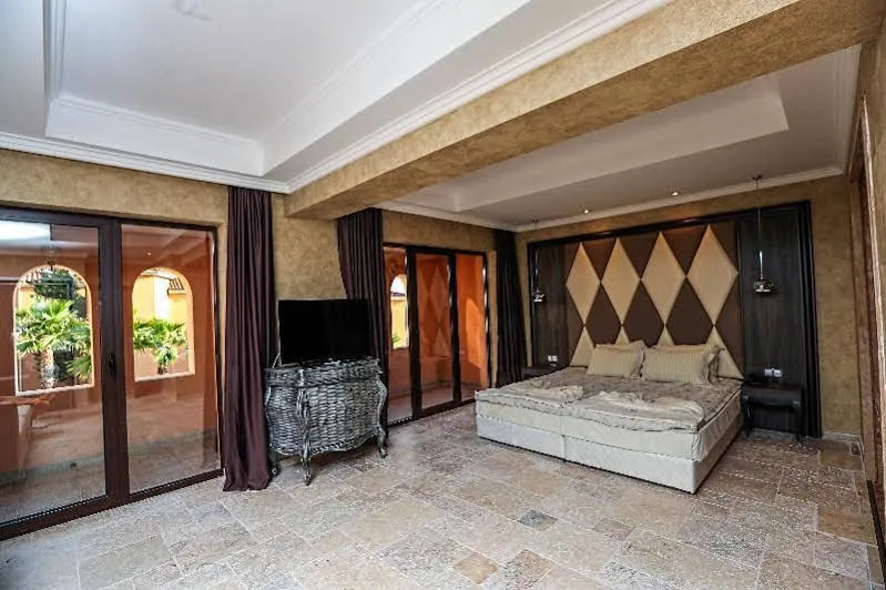 Royal Casa Villas
