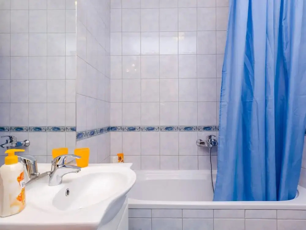 Ana Apartment - One Bedroom Apartment With Balcony