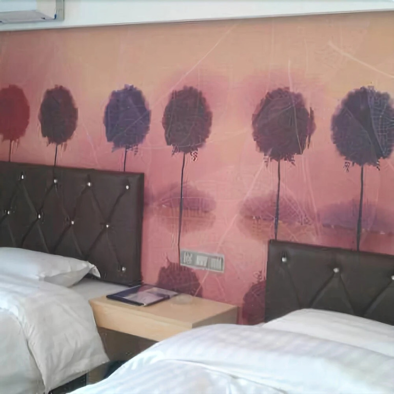Qingyuan Lianzhou Guangda Hotel