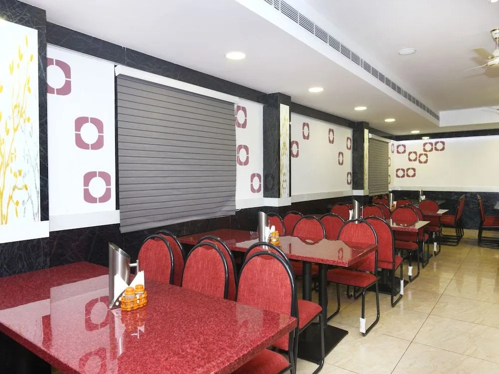 OYO 14852 Rahmath Residency