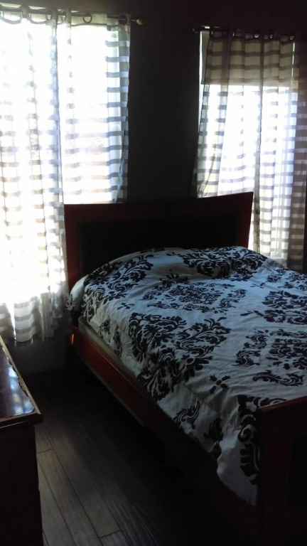 Modern vacational home close to Costco and Walmart