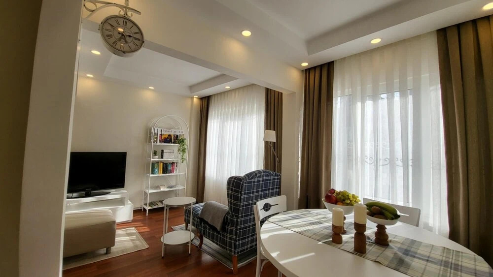 Chic Flat in Sariyer With Balcony and Sea View