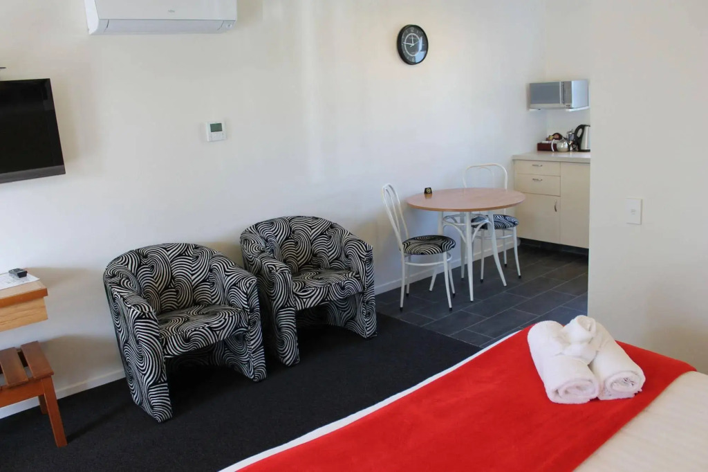 Alpine Rose Motel