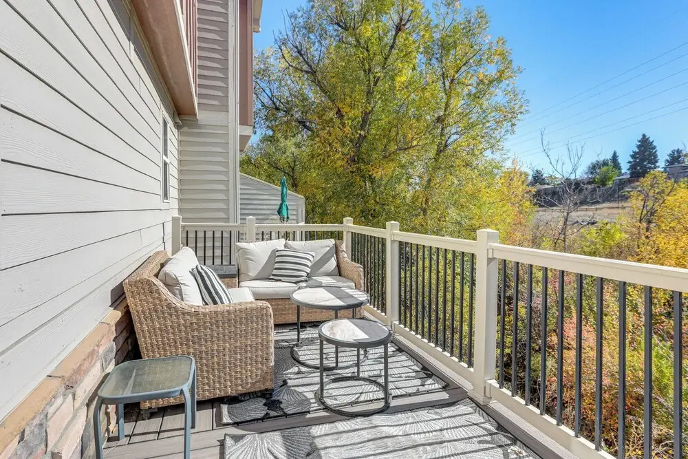 Walk to Light Rail! Townhome 9 Mi to Dtwn Denver