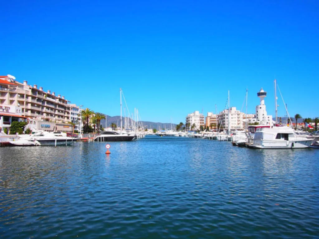 Port Empuries 10747