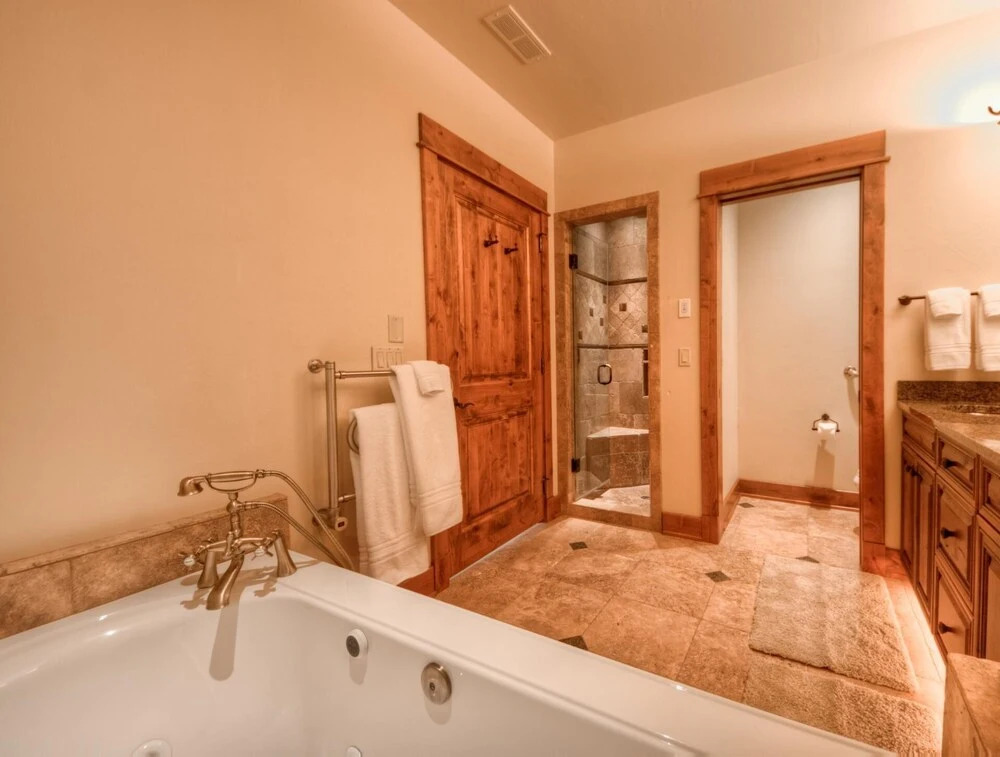 Cowboy Heaven Cabins at Moonlight Basin Big Sky Resort