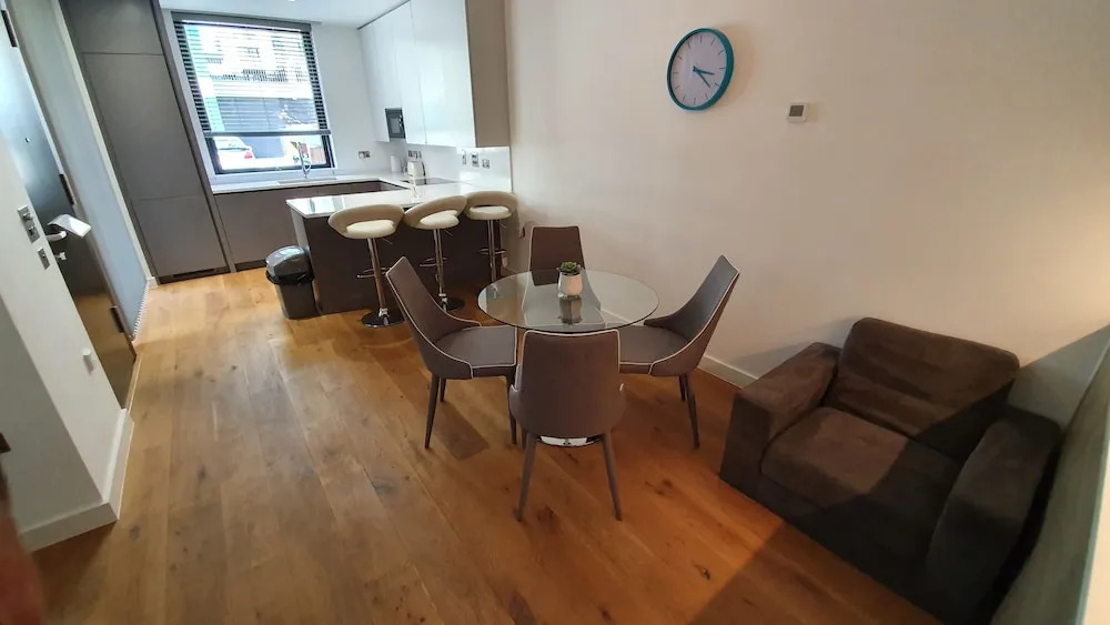 Luxury London. O2 Greenwich sleeps 8-10