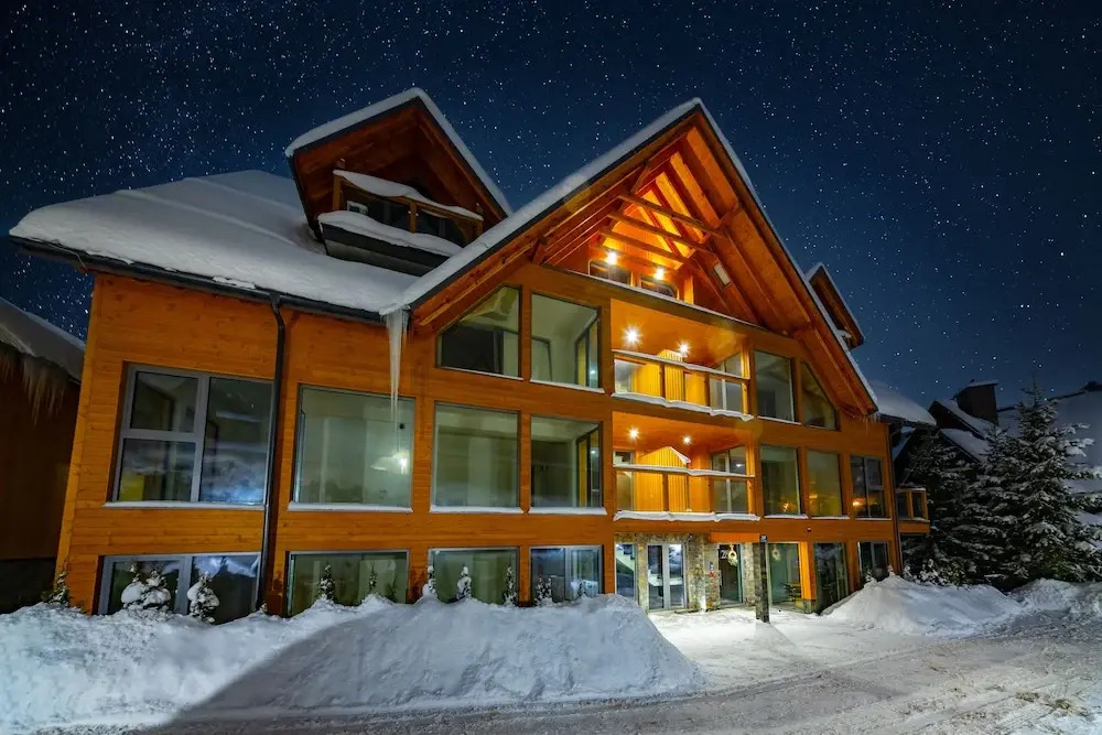 Cyrhla Mountain View with Saunarium & Heated Summer Pool by BQQK